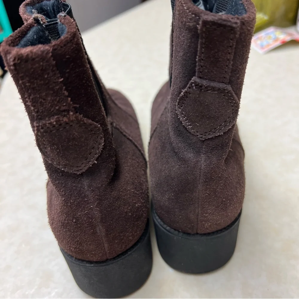 Land’s End Chocolate Brown Suede ankle Boots size 8 - Picture 2 of 8